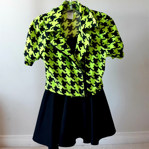 Dance Costume - Picture 2 of 5